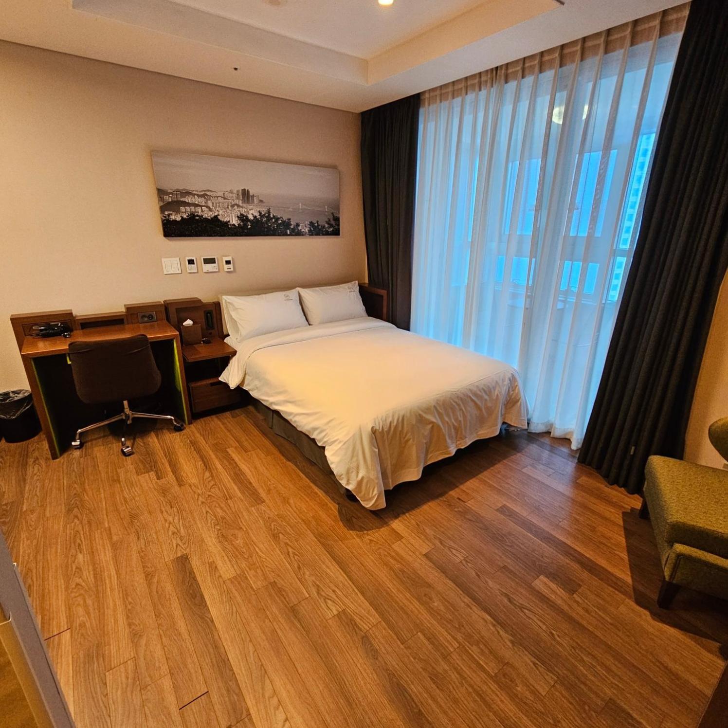 W Residence Hotel Busan Esterno foto
