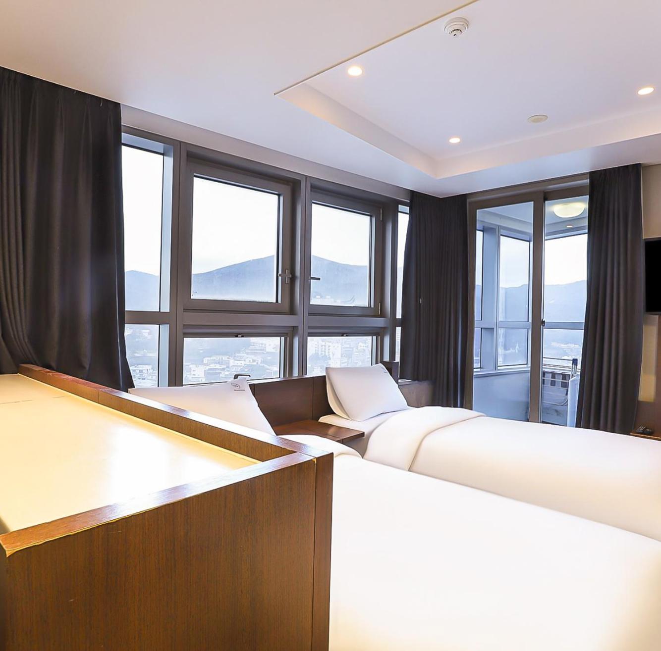 W Residence Hotel Busan Esterno foto